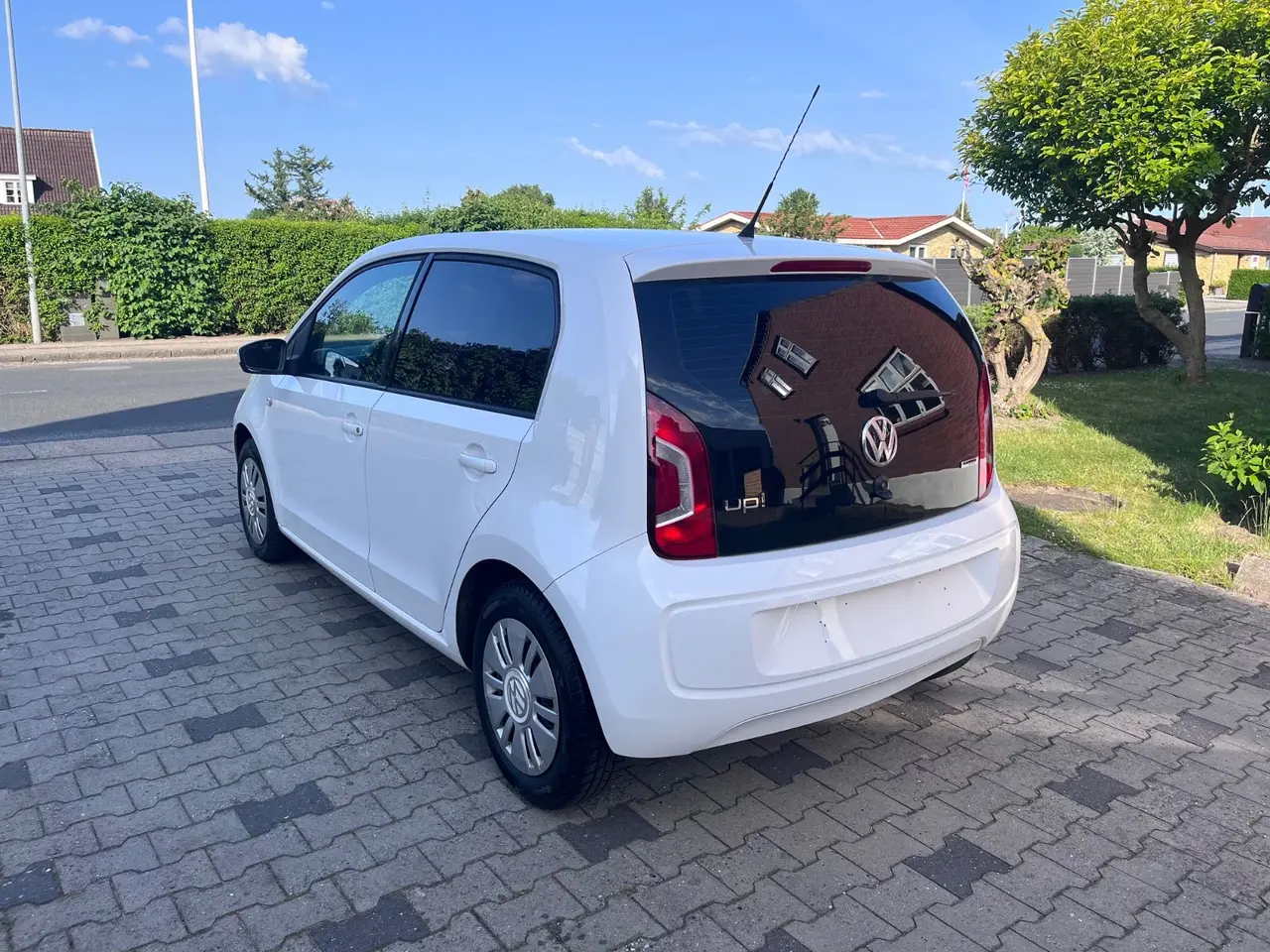 Billede 2 - VW Up! 1,0 60 High Up! BMT