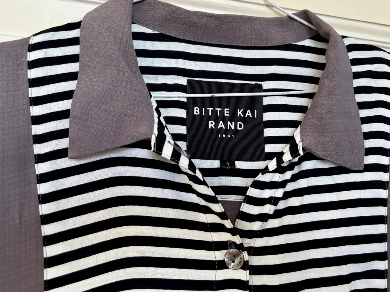 Billede 3 - Bitte Kai Rand, grå kjole m stribet forstykke, L