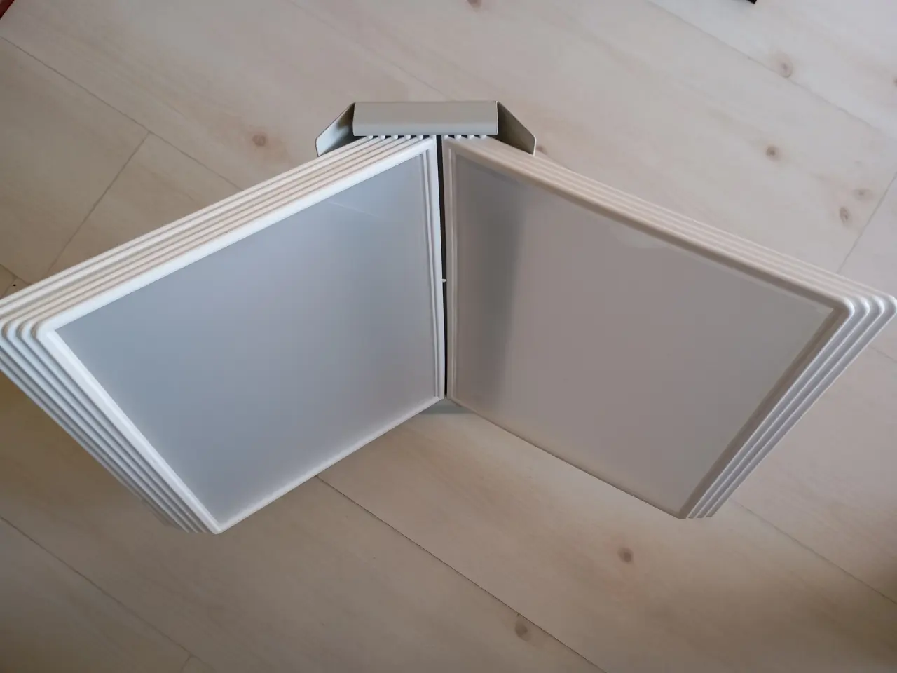 Billede 3 - Papirordner. Giver nemt overblik.