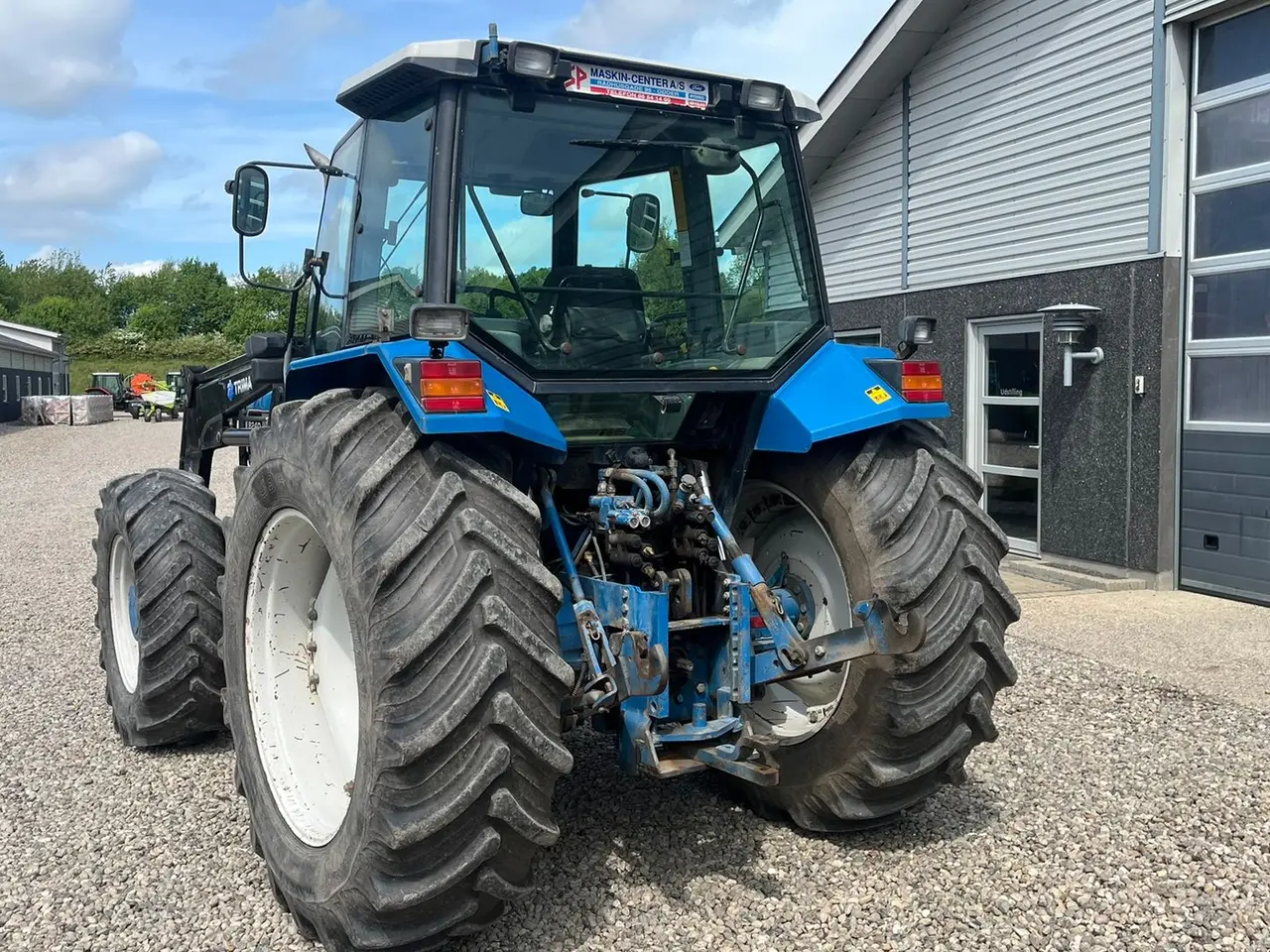 Billede 11 - New Holland 8240 SLE med frontlæsser