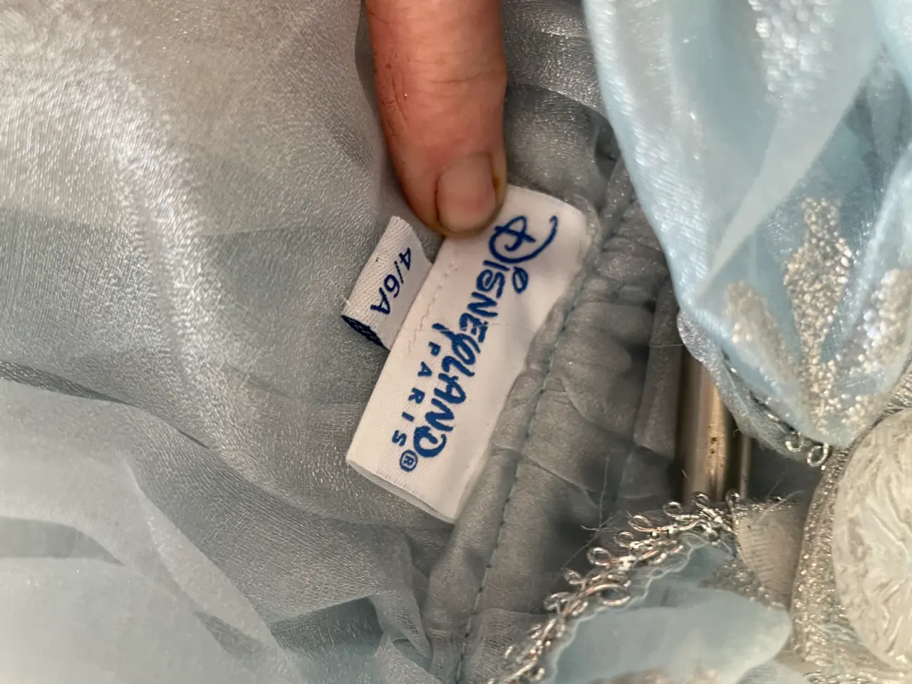 Billede 6 - Disney kjoler slag parykker