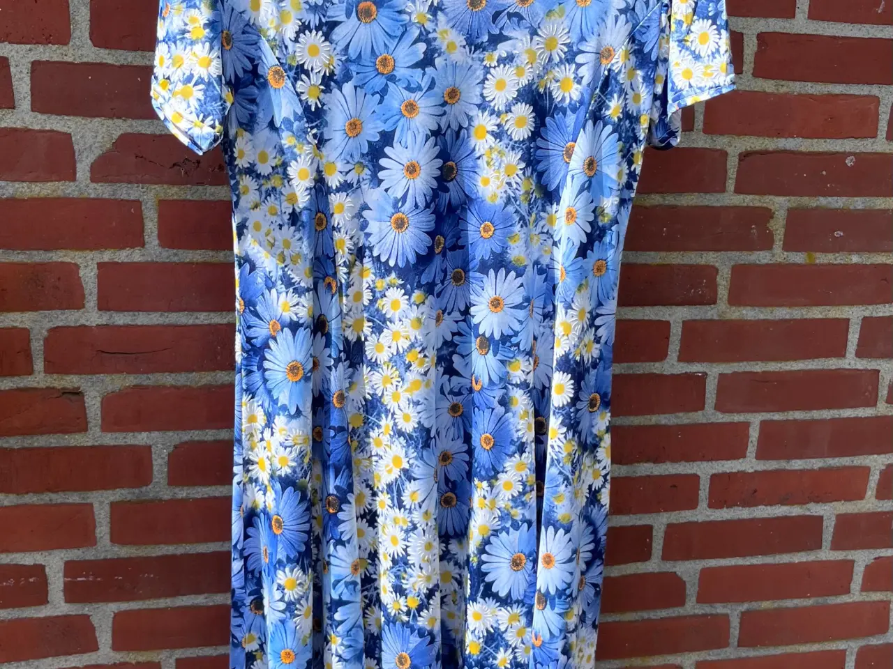 Billede 3 - Sommerkjole fra Italien str L-Xl