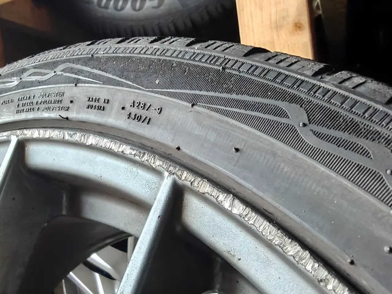 Billede 5 - Audi orig.alu 112x5 med Nokian vinterdæk 2stk.2mm