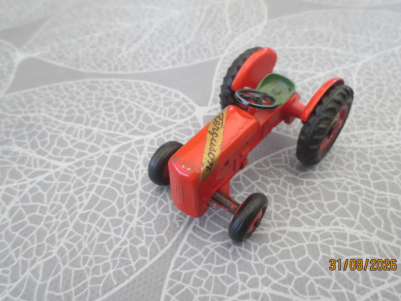 Billede 3 - 1 stk Tekno Traktor med harve og 2 vogne 