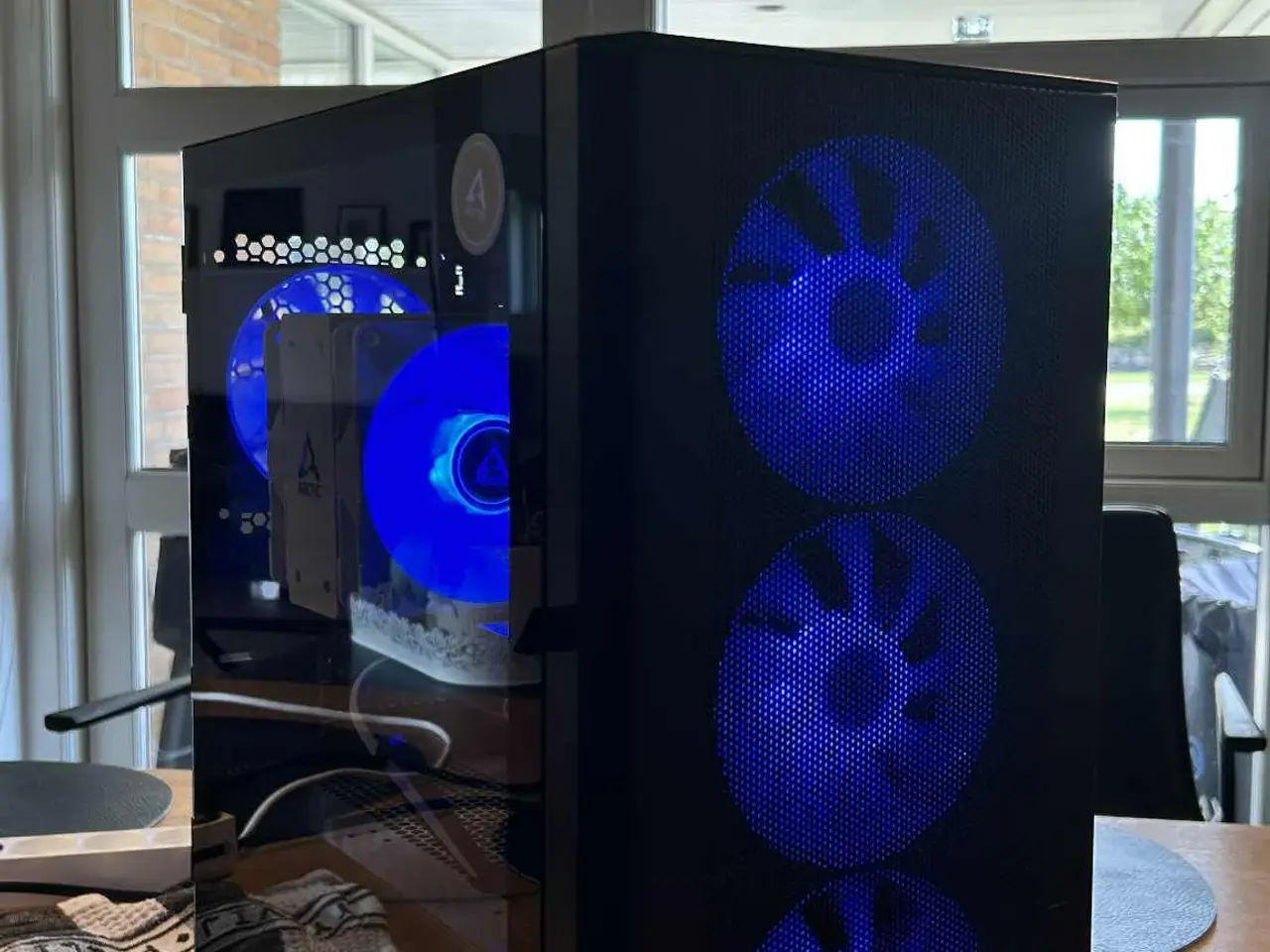 Billede 2 - Flot Sharkgaming gaming pc BYTT