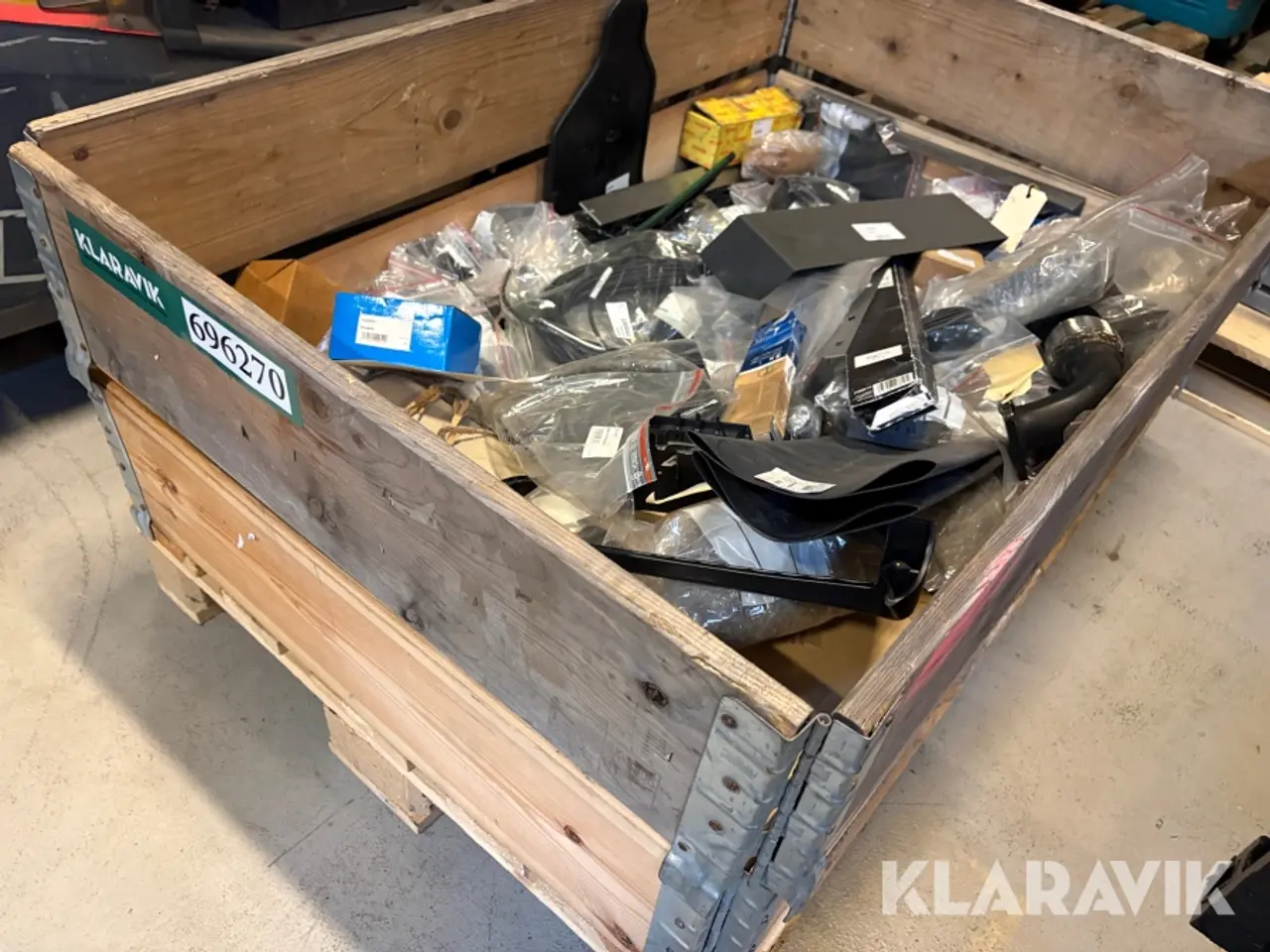 Billede 2 - Dele til truck - assoteret lot til Ausa, mitsubitchi og deutz