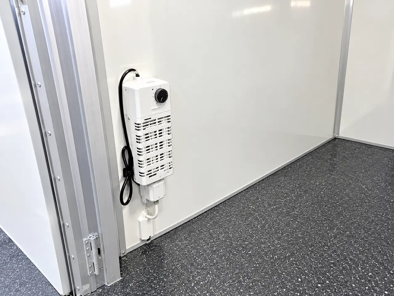 Billede 5 - Toiletvogn 240 med 2 toiletter & kværn - Ø110 mm