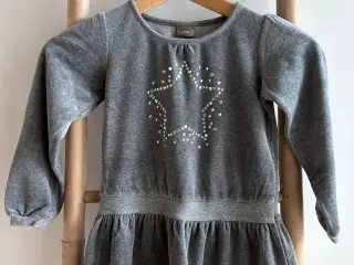 Claire velourkjole // kjole, str. 110