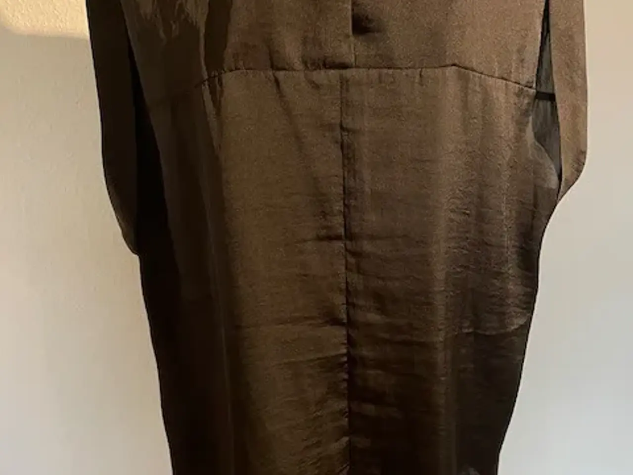 Billede 4 - NEDSAT Sort Asos top med meget kort ærme, str. 46