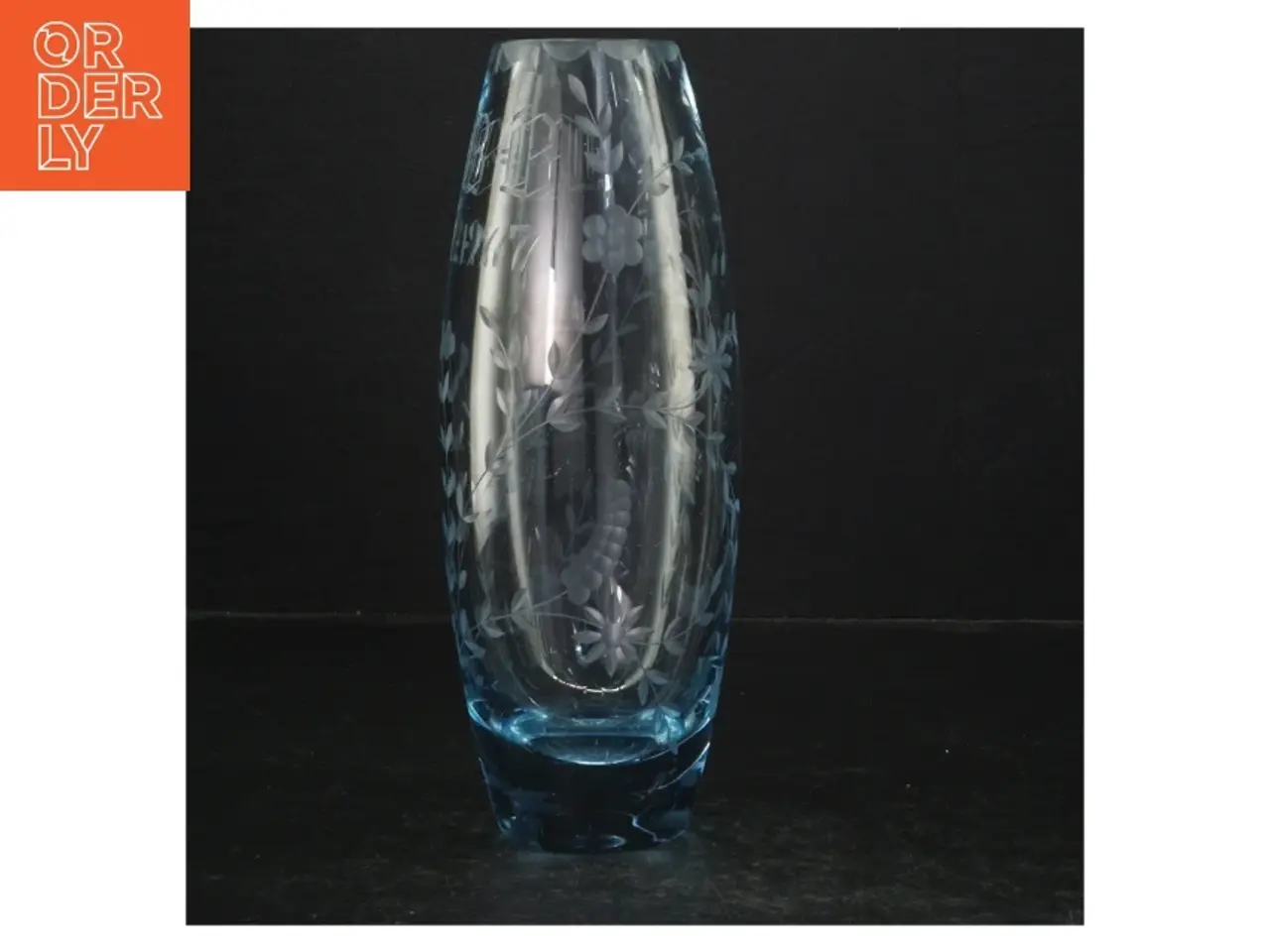 Billede 1 - Gravet glasvase (str. 22 cm)