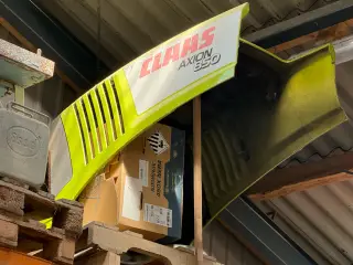 Claas Motorhjelm traktor