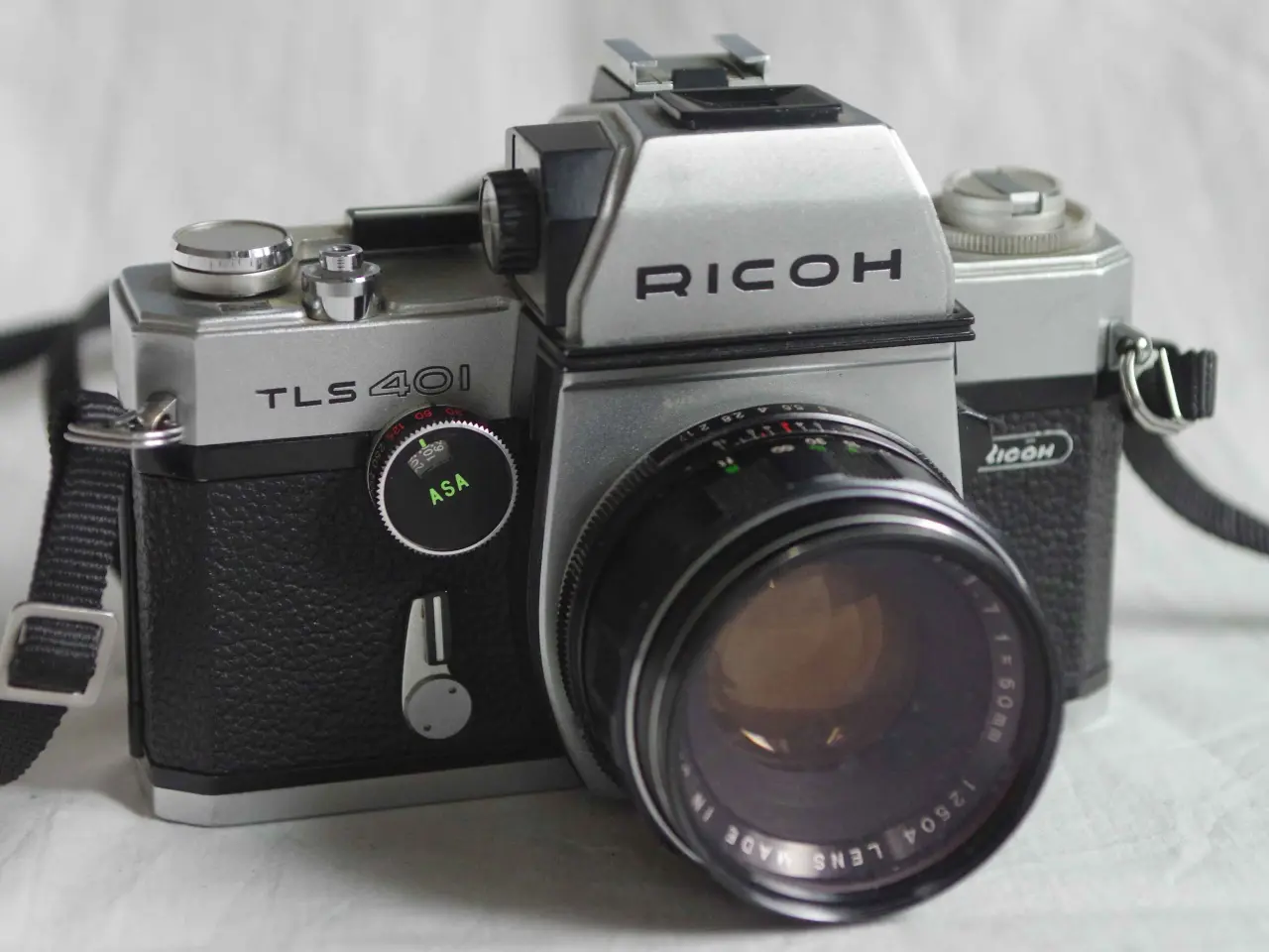 Billede 1 - Ricoh TLS 401 med Auto Rikenon 1:1.7 50 mm