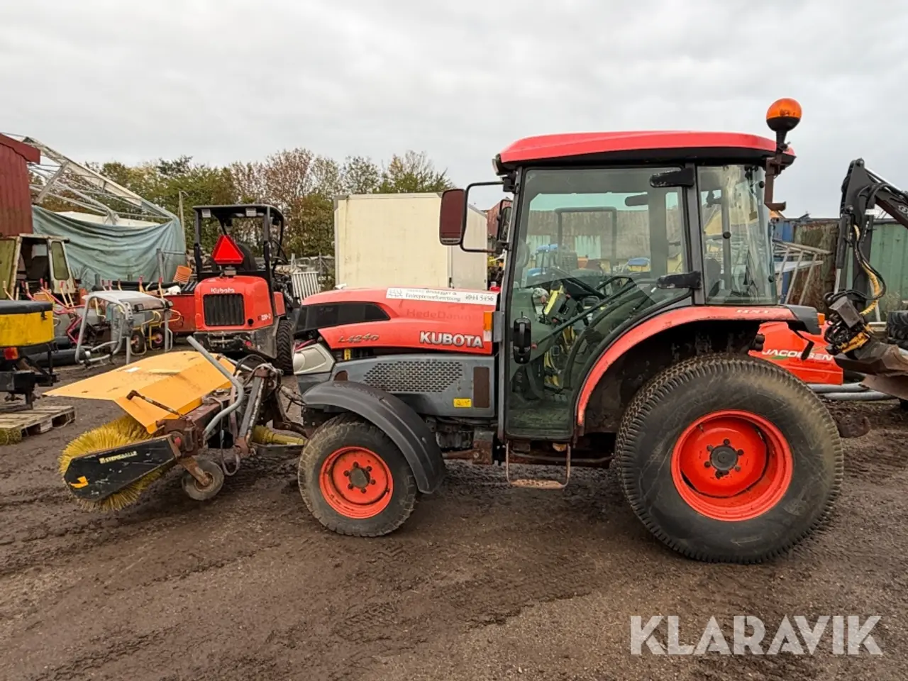 Billede 8 - Traktor Kubota L4240 med kost
