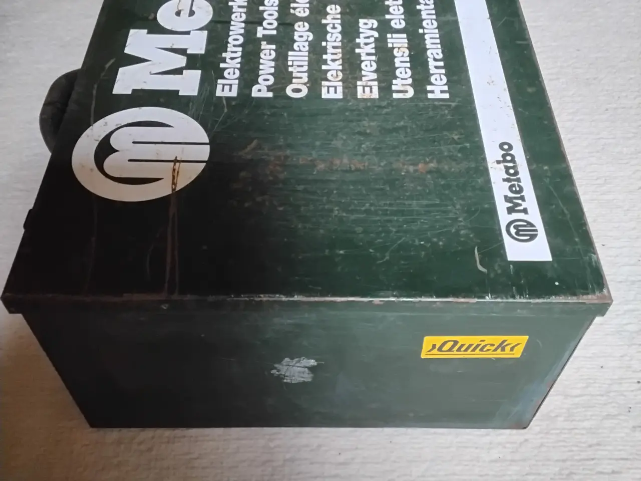Billede 4 - Retro kasse / kuffert i metal  til opbevaring mv