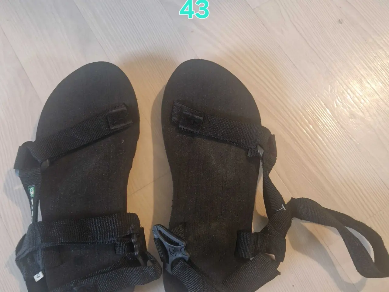 Billede 5 - Herre Sandaler 50 kr stk