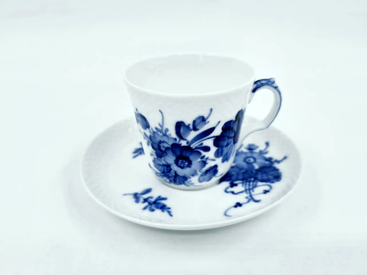 Billede 1 - Blå Blomst Svejfet Espressokop nr. 10-1546. sortering 1