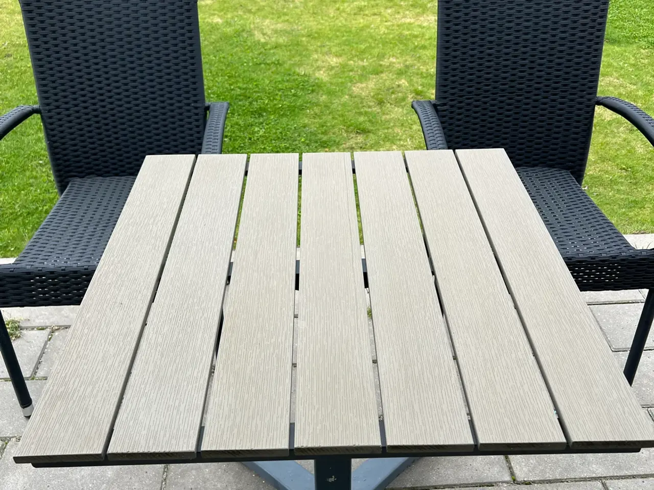 Billede 2 - Havebord og havestole