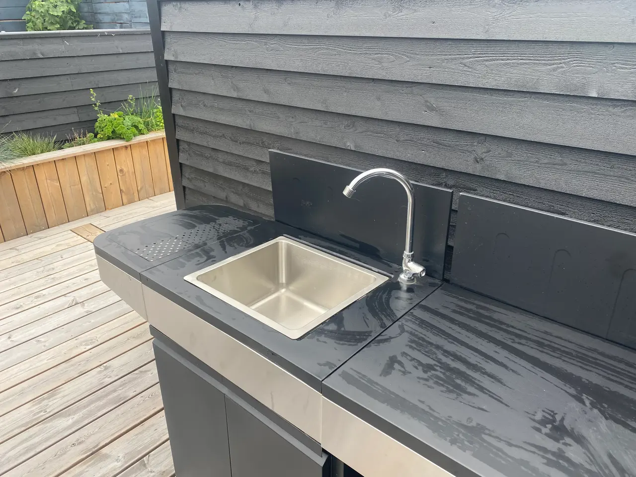 Billede 3 - Udekøkken med Gasgrill