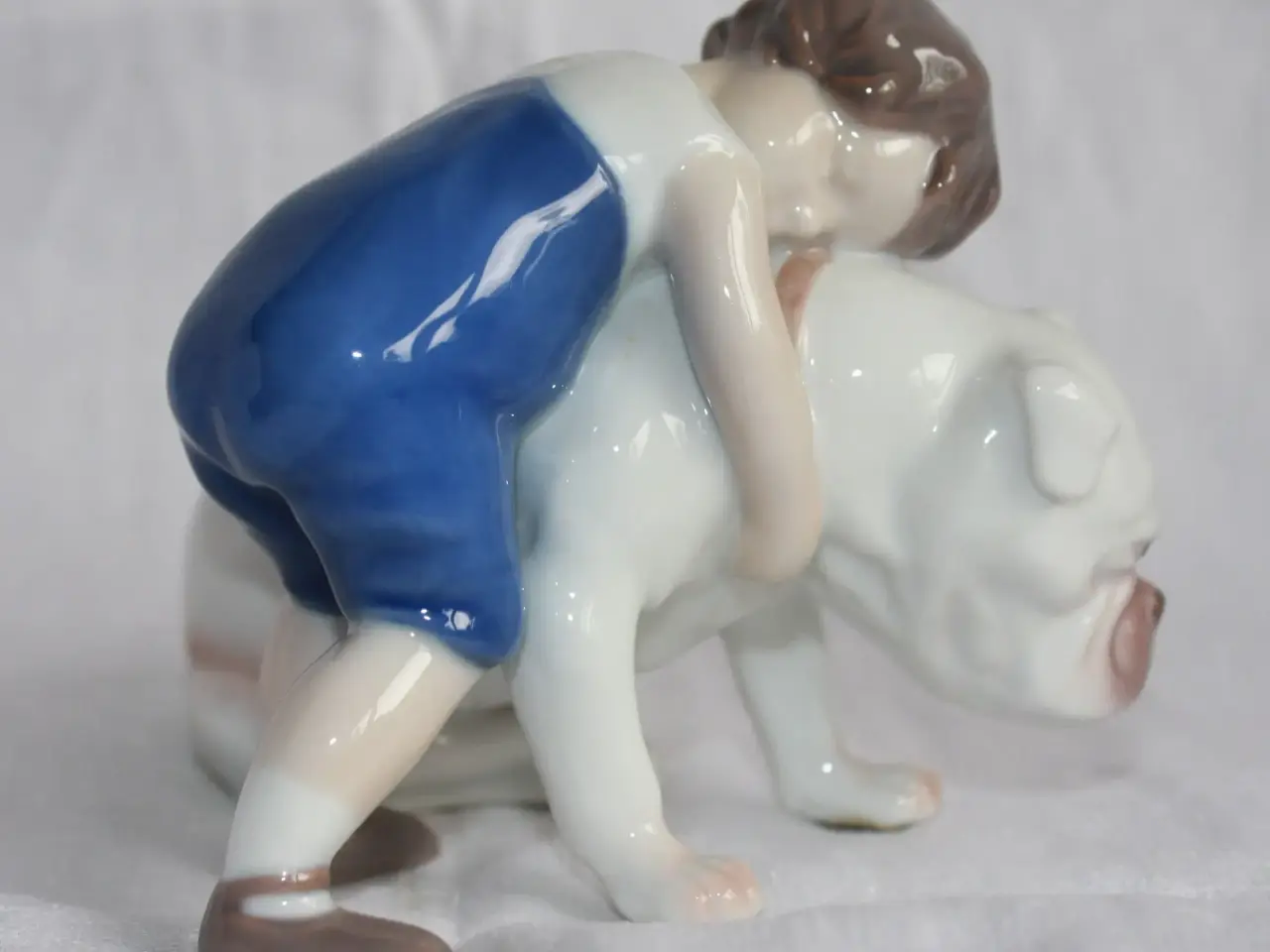 Billede 2 - Dreng med buldog, figur fra B & G