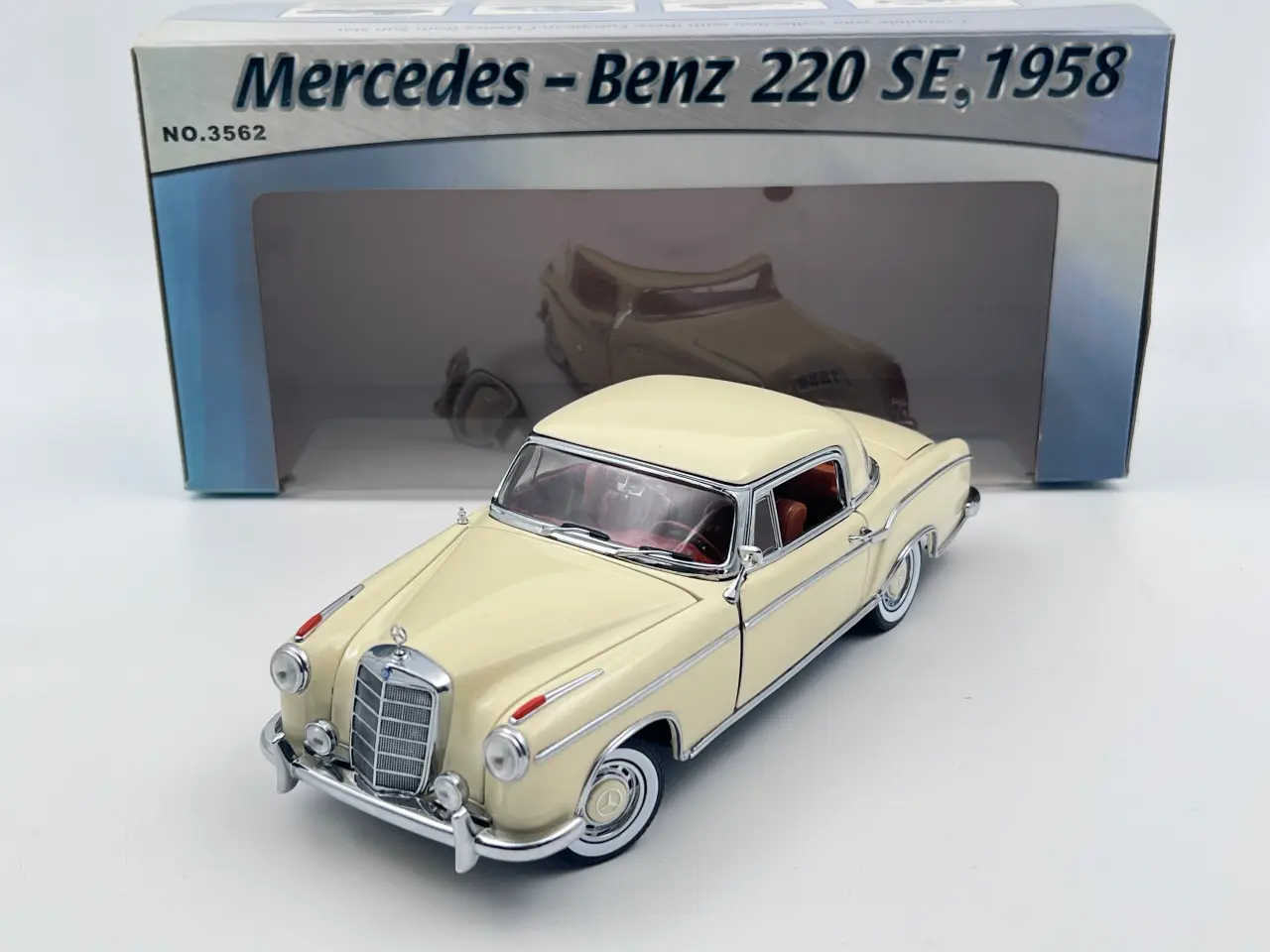 Billede 3 - 1958 Mercedes 220 SE Coupe 1:18