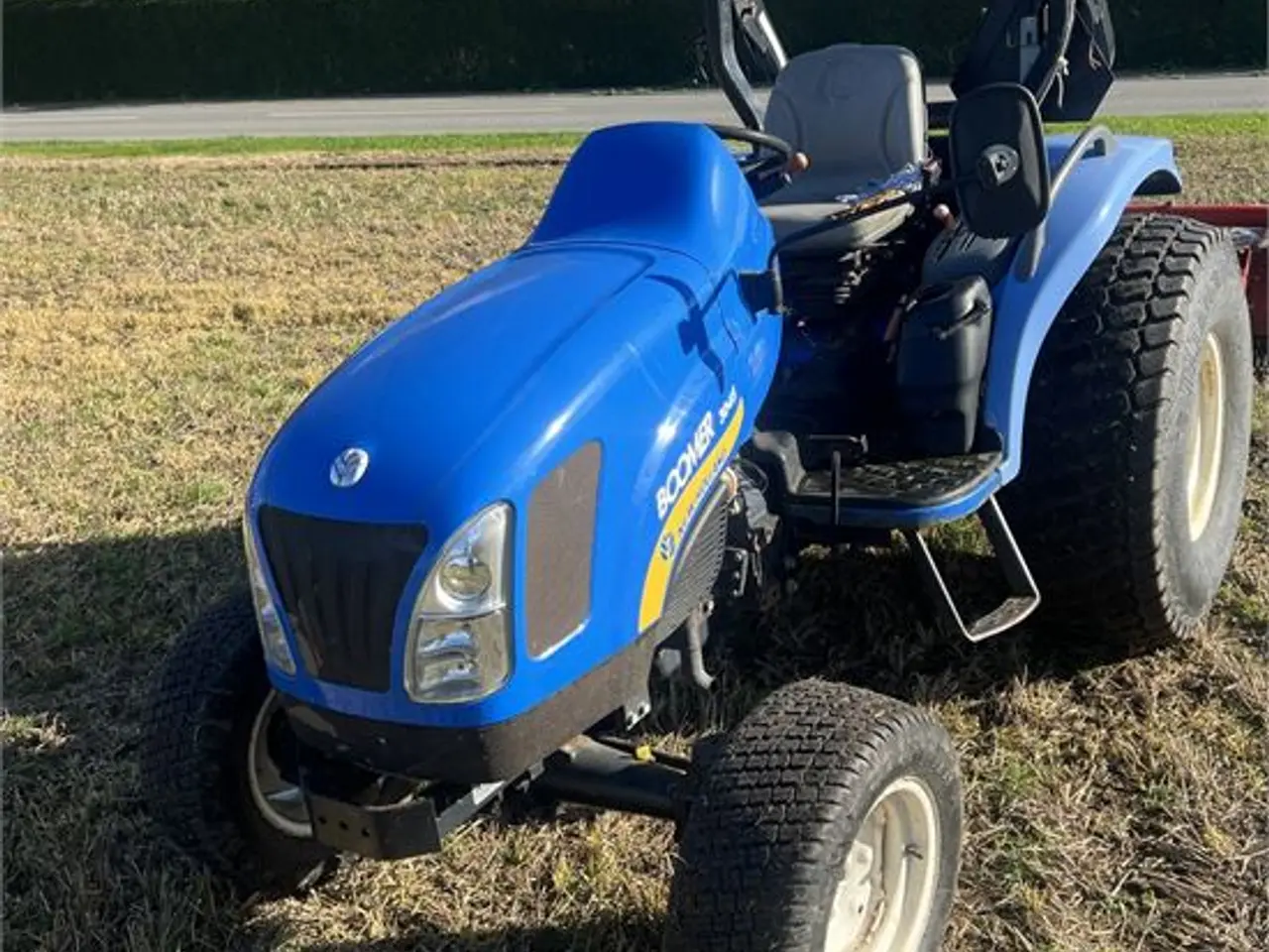 Billede 11 - New Holland Boomer 3045 - Video