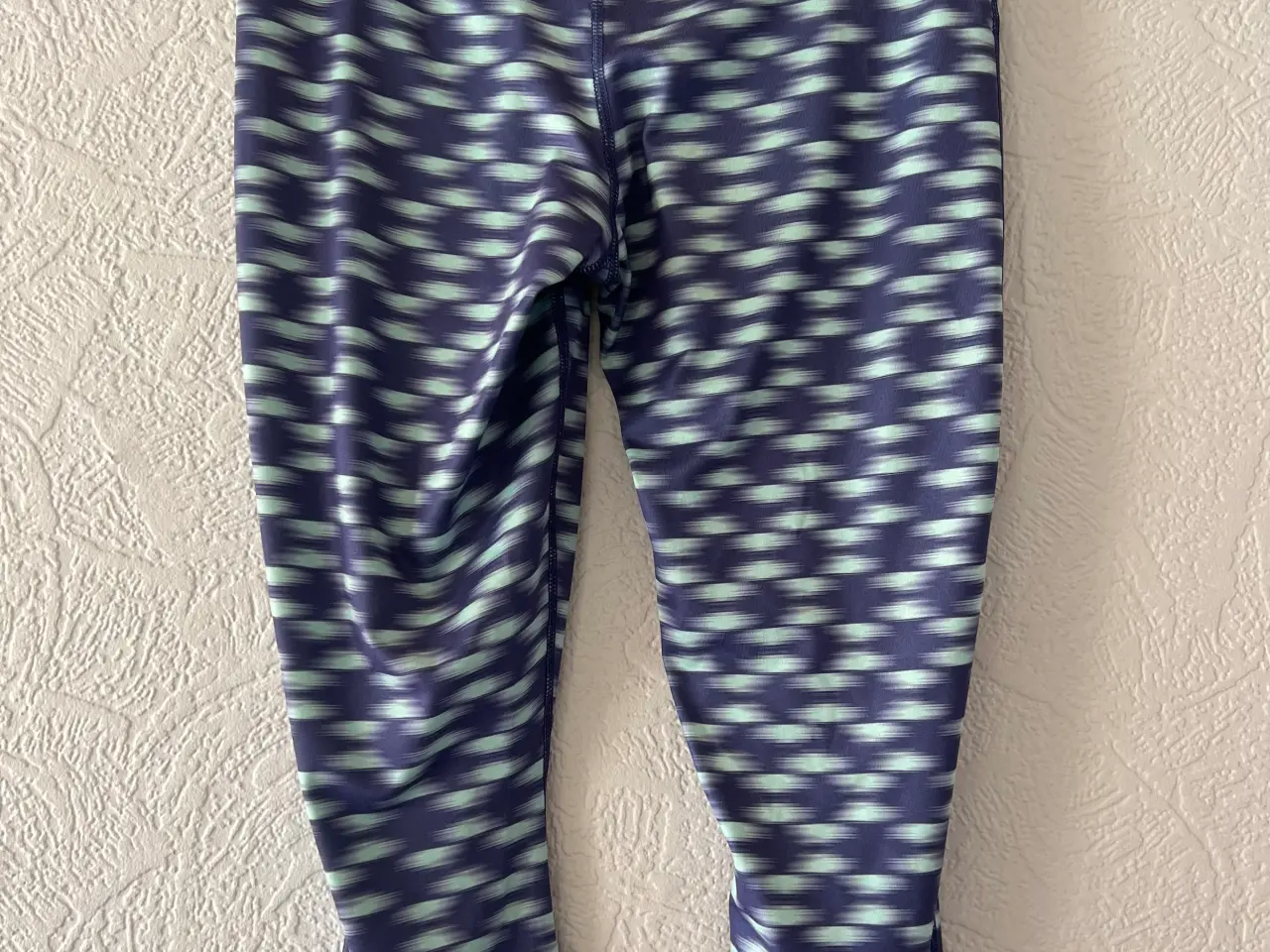 Billede 6 - Lilla/Turkis Nike 3/4 Løbebukser (Str. M)