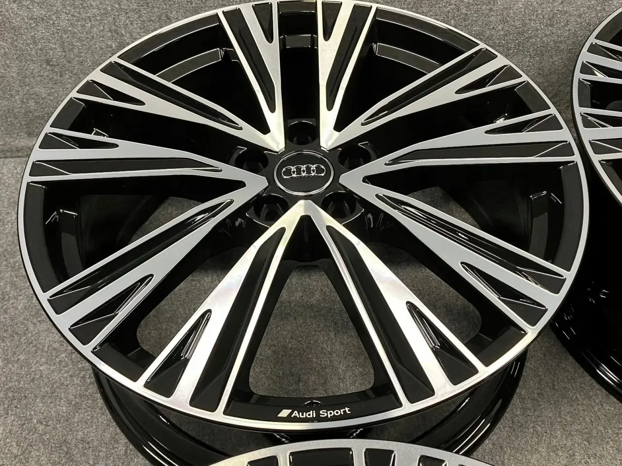 Billede 2 - ALUFÆLGE AUDI A6 C8 4K0 20"