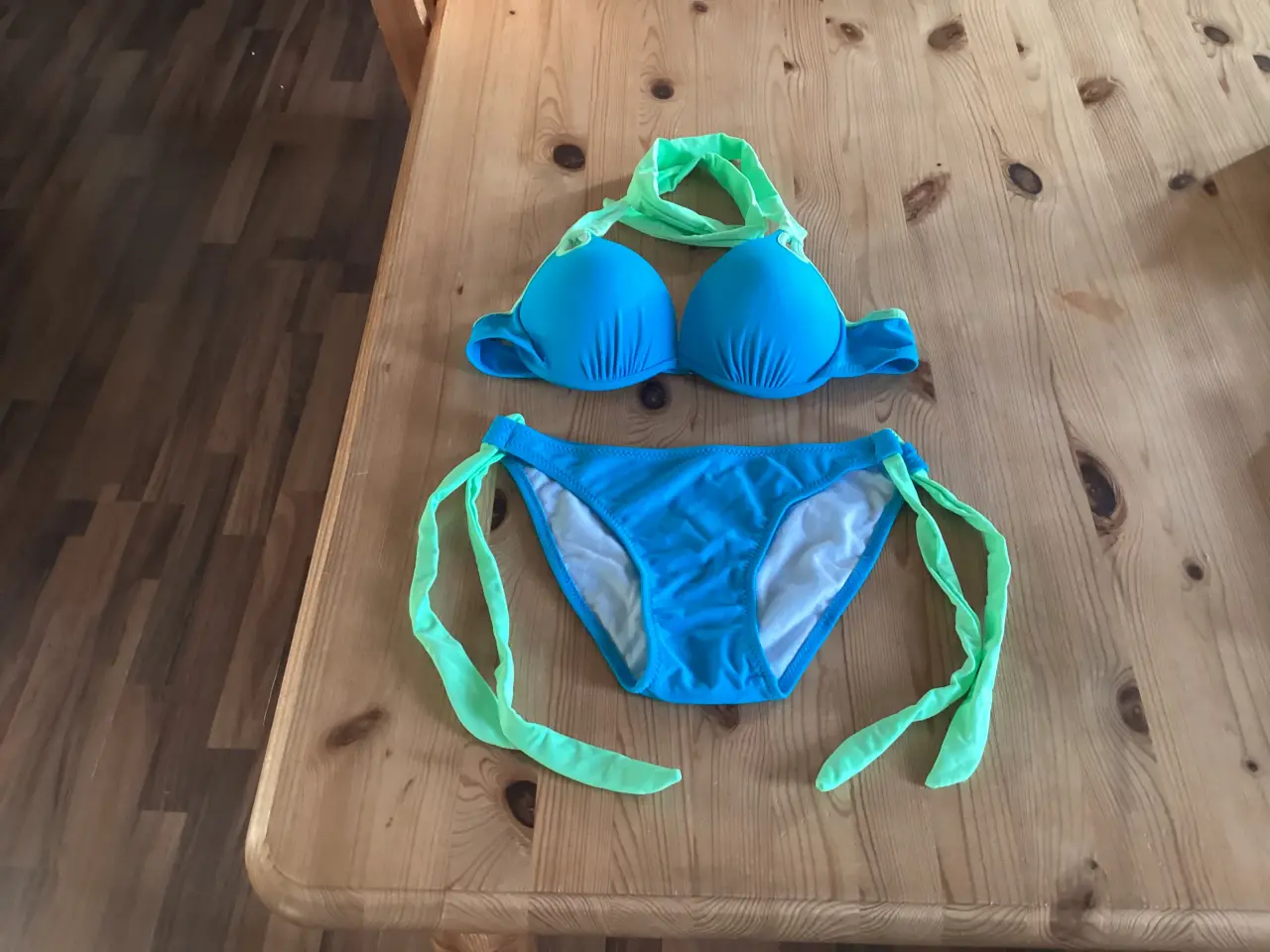 Billede 2 - Masser Af Bikini Forsk. Str.