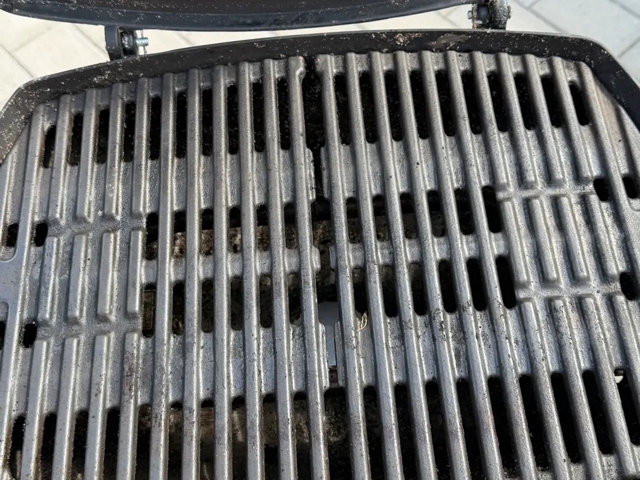 Billede 4 - Weber Q1200 gasgrill med bord