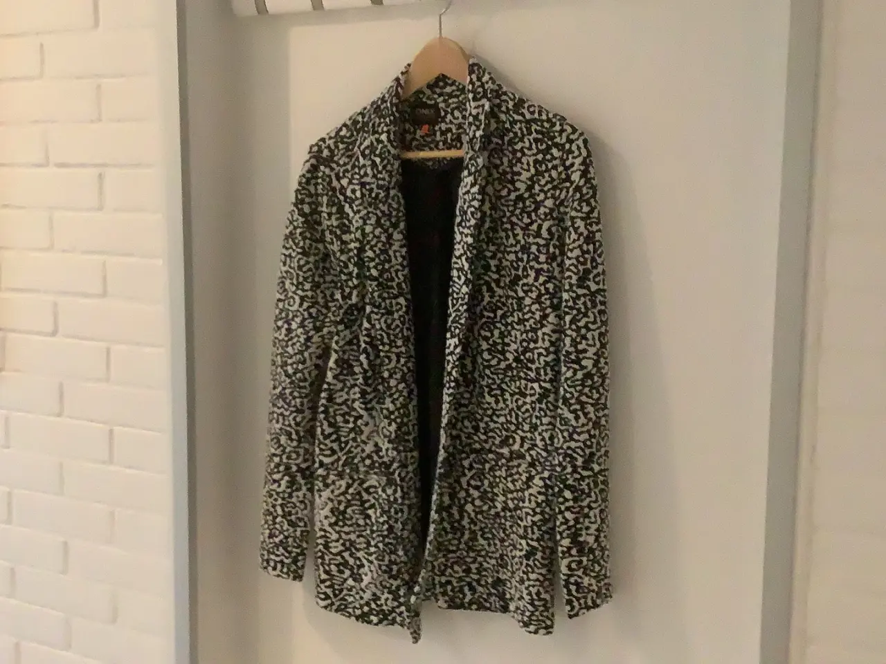 Billede 1 - Kjoler, blazer mv