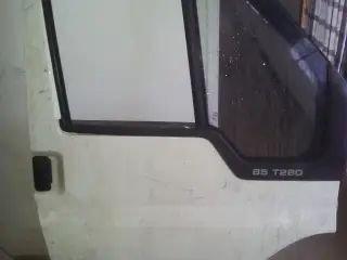 Ford Transit årg. 2000 til 2007. Døre, dele. m.m.