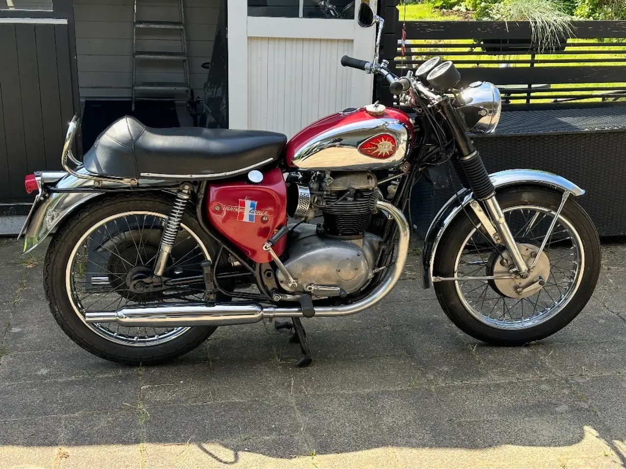 Billede 2 - Bsa a Lightning