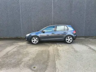 VW Golf 2,0 BlueMotion TDI DPF Highline DSG 140HK 5d 6g Aut.