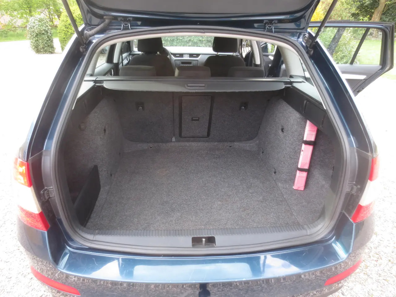 Billede 13 - Pæn Skoda Octavia Stc 1.6 TDi År 13. Nysynet.