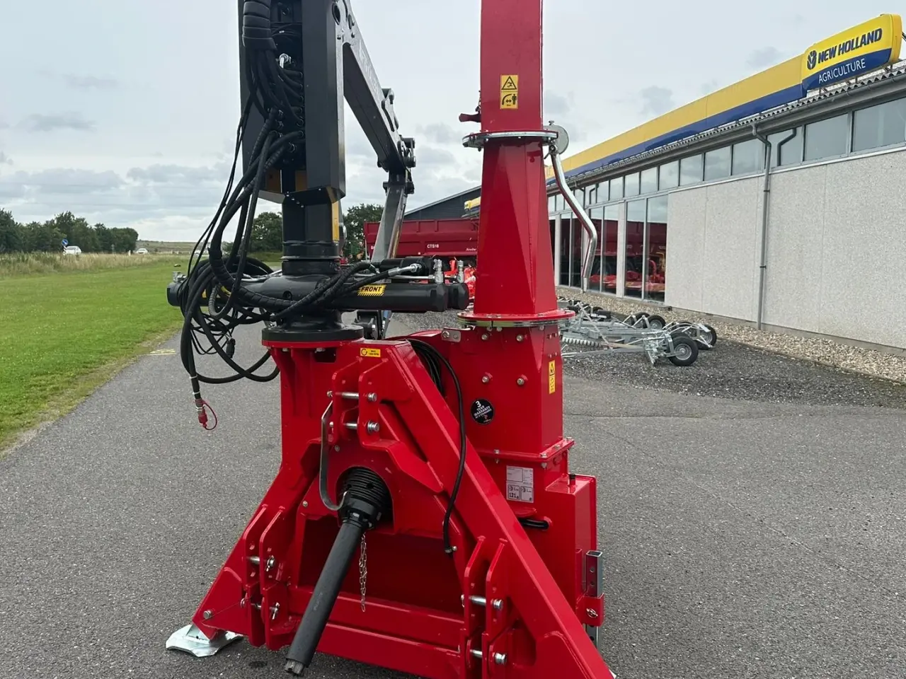 Billede 3 - TP 270 PTO K med FTG 6,3m kran med fjernbetjent joystick.