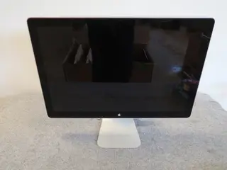 Apple Cinema Display LED A1267 W24"