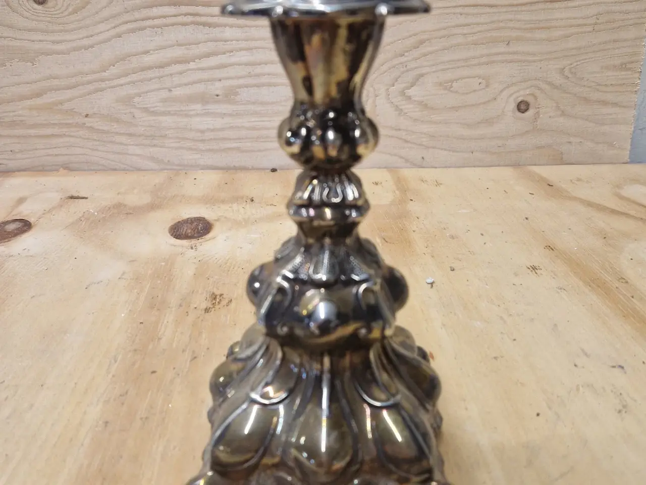 Billede 5 - 2 klassiske lysestage 18 cm høje 