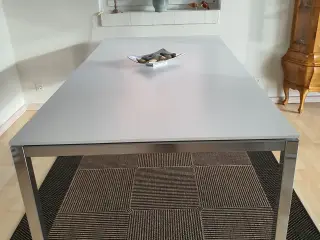 Ansager spisebord