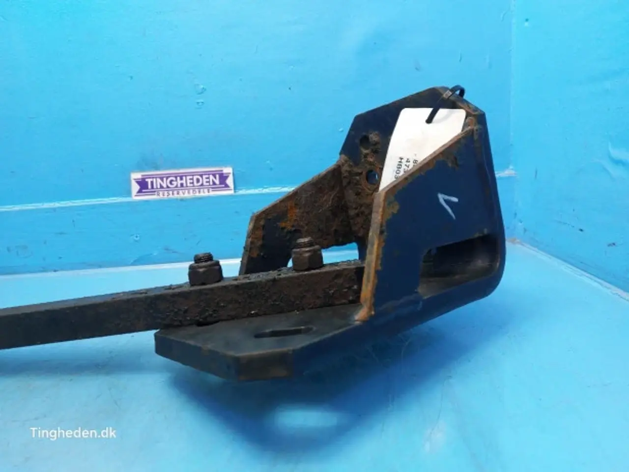Billede 8 - Case Farmall 95A Hjulskærm Beslag L. 84606297