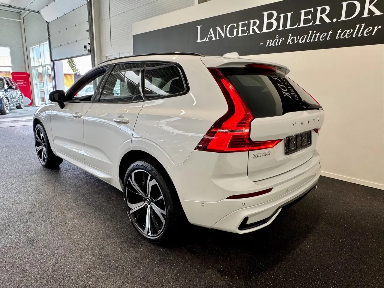 Billede 3 - Volvo XC60 2,0 T8 ReCharge Plus Dark aut. AWD