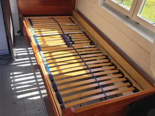 Elevationsseng uden madras