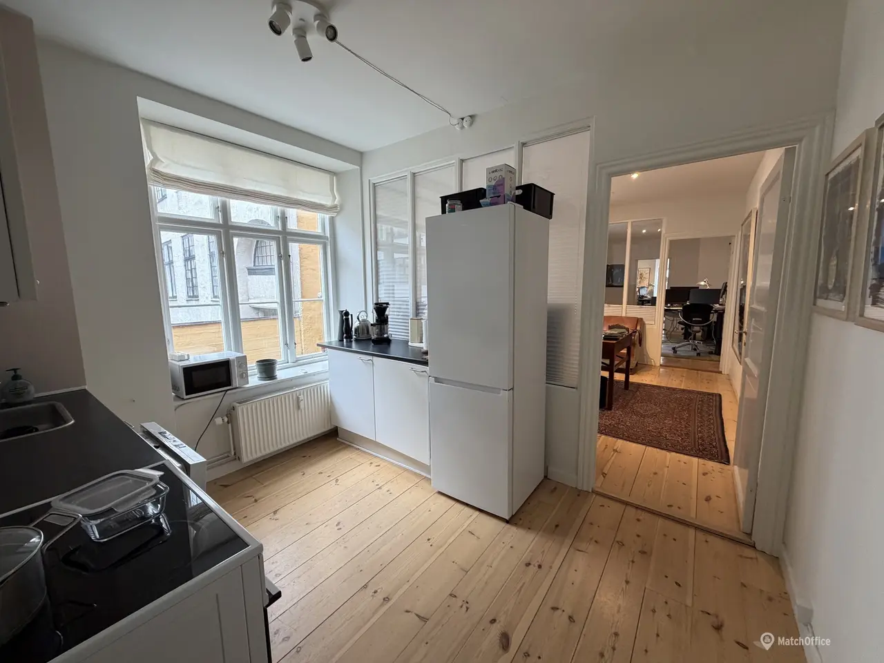 Billede 4 - Ledigt kontorlokale i smukt ejendom med mulighed for parkering