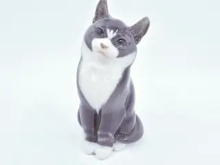 Royal Copenhagen Figur Kat nr. 1805. sortering 1