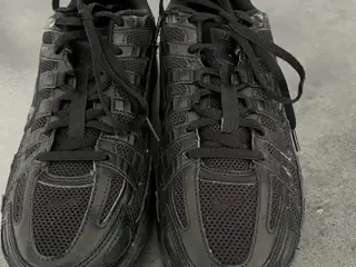 Nike sportswear sneakers