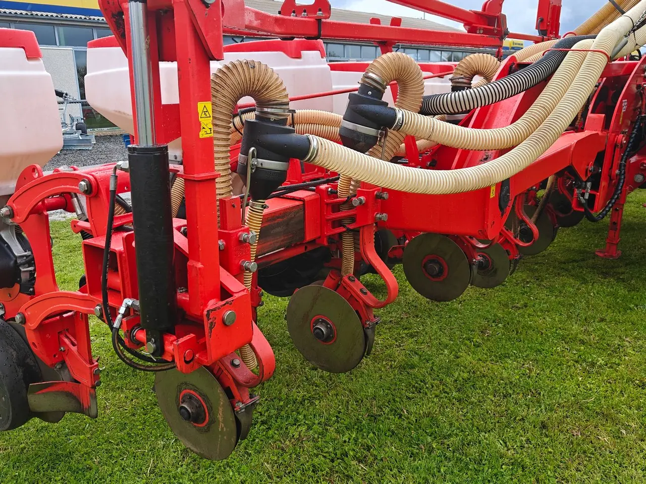 Billede 9 - Maschio Gaspardo MANTA ISOTRONIC 12-75 XL Med fronttank