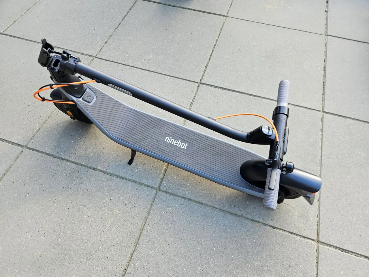 Billede 7 - Ninebot KickScooter E2 Plus – El-løbehjul med opla