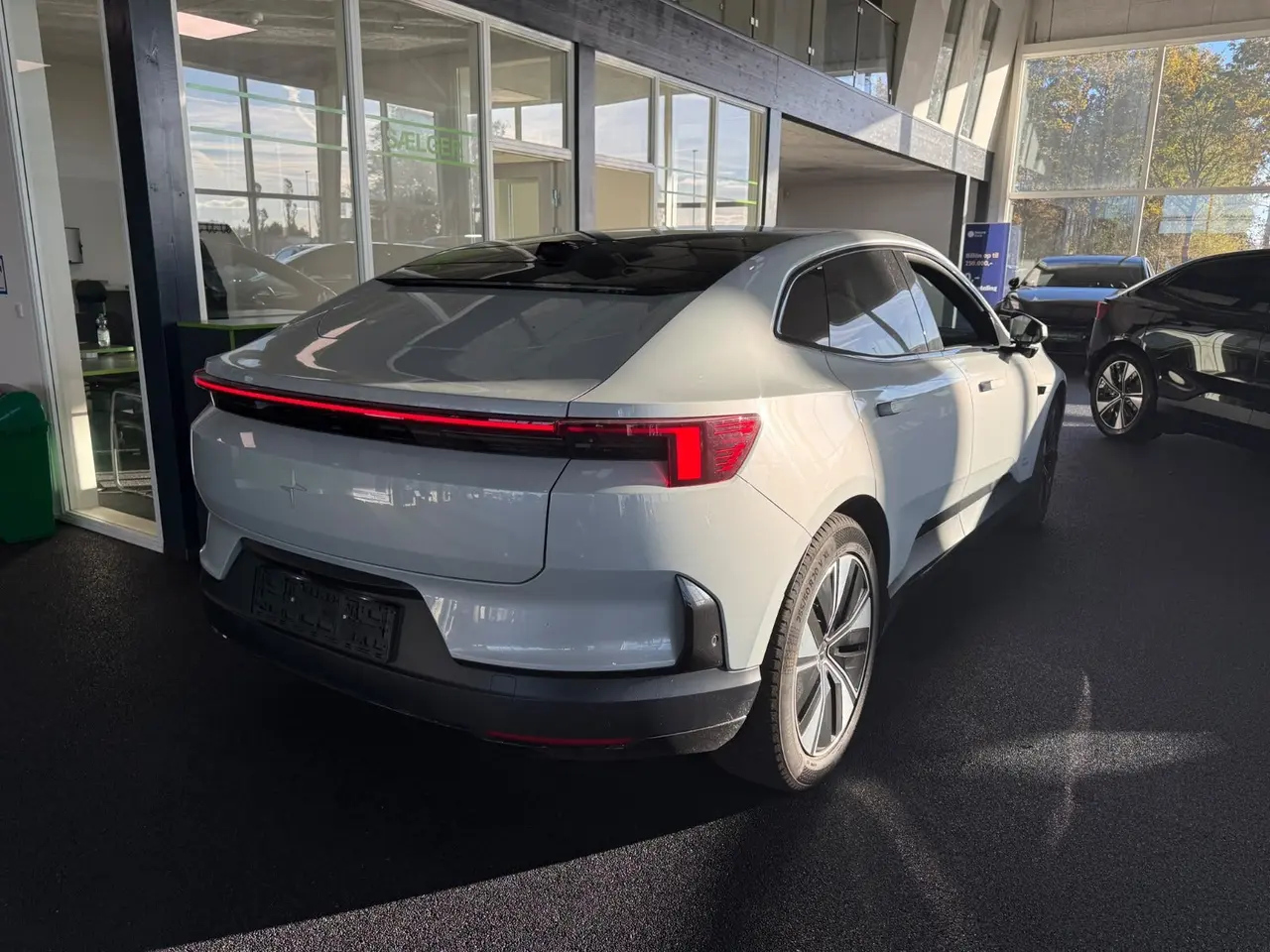 Billede 4 - Polestar 4  Coupé Nordic Edition RWD