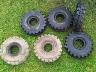 NYT truckdæk masiv 4.00-4" 1stk tilbage