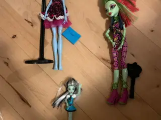 Monster High dukker sælges