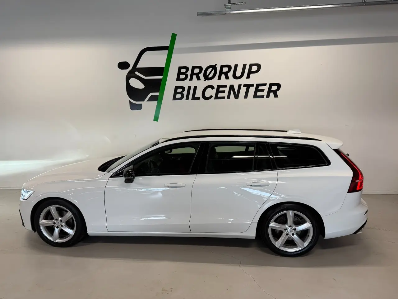 Billede 3 - Volvo V60 2,0 T4 190 R-Design aut.